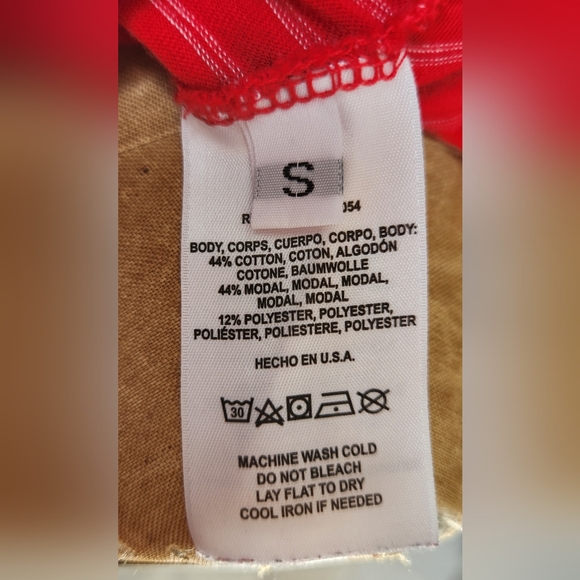 Pretty T.LA Anthropologie Red & White V-Neck Button Front Tie Bottom Top EUC - Picture 7 of 8